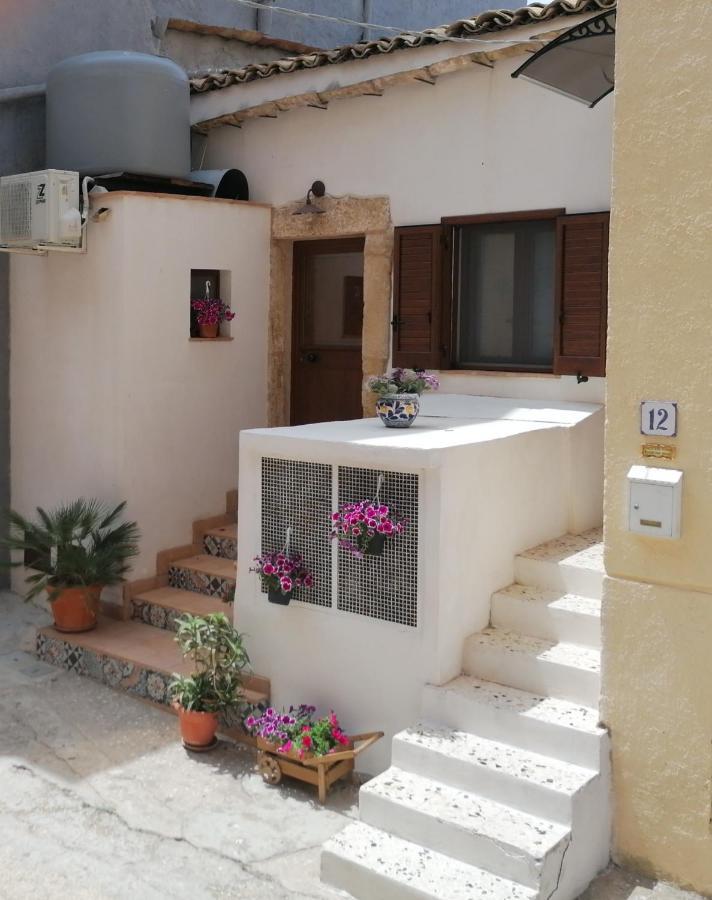 Blue Cottage Monolocale Centro Sciacca Bagian luar foto